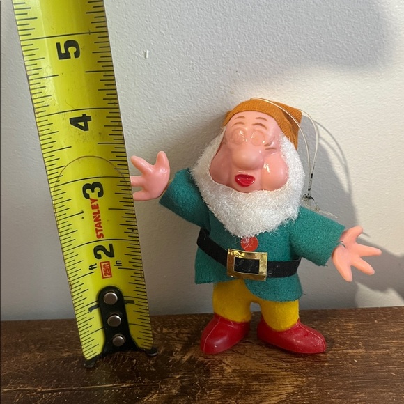 vintage Walt Disney  flocked plastic Christmas ornaments of dwarf sleepy - Picture 3 of 3
